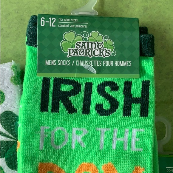 New St Patrick’s Bundle, 1 dish towel 4 pr socks - Picture 2 of 6